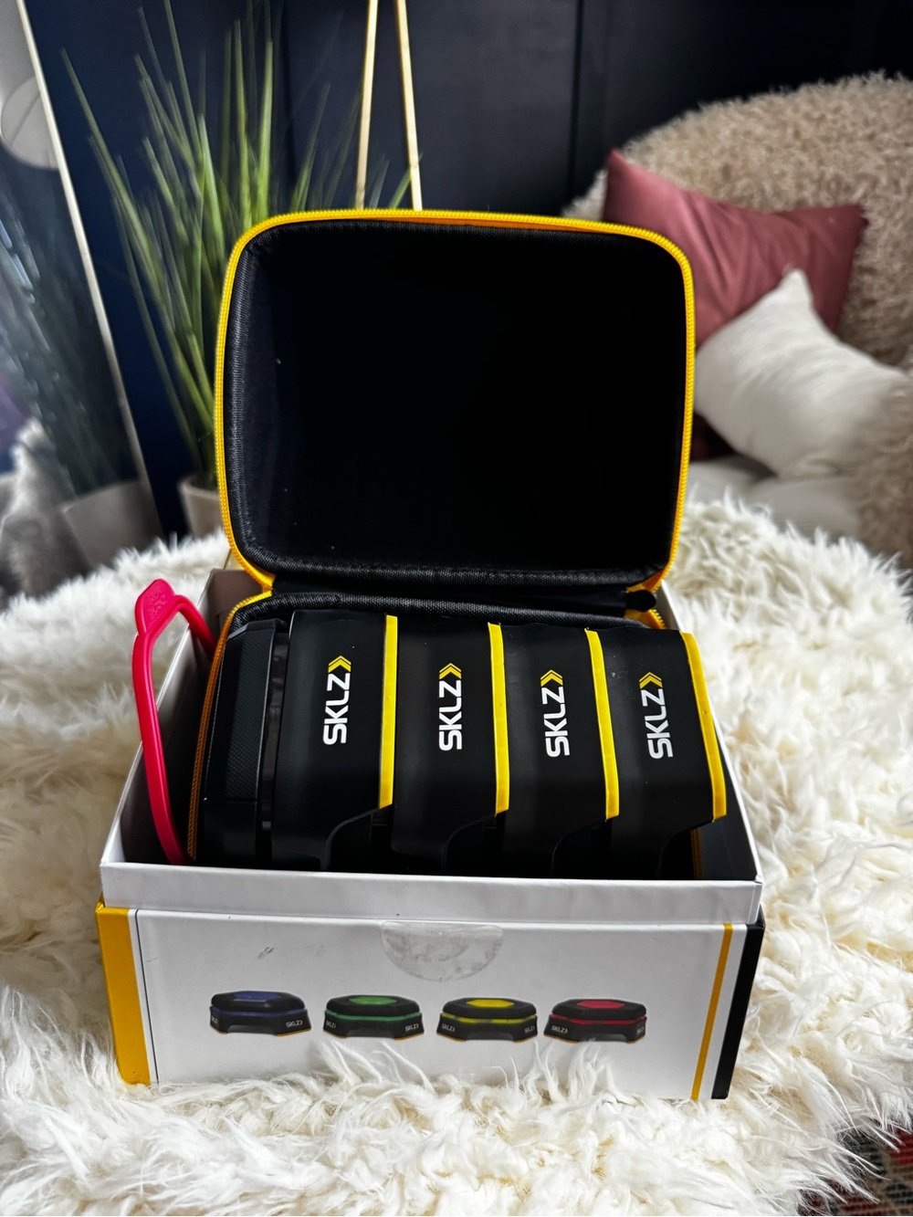 New SKLZ Reactive Flash Cognitive Agility Training System - White & Yellow Box